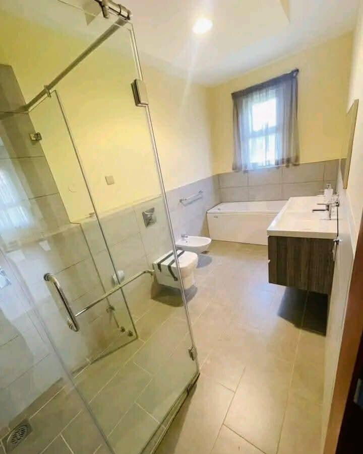 4BR All-Ensuite Townhouse with Private Garden & DSQ - Iguta Paradise, Ruiru