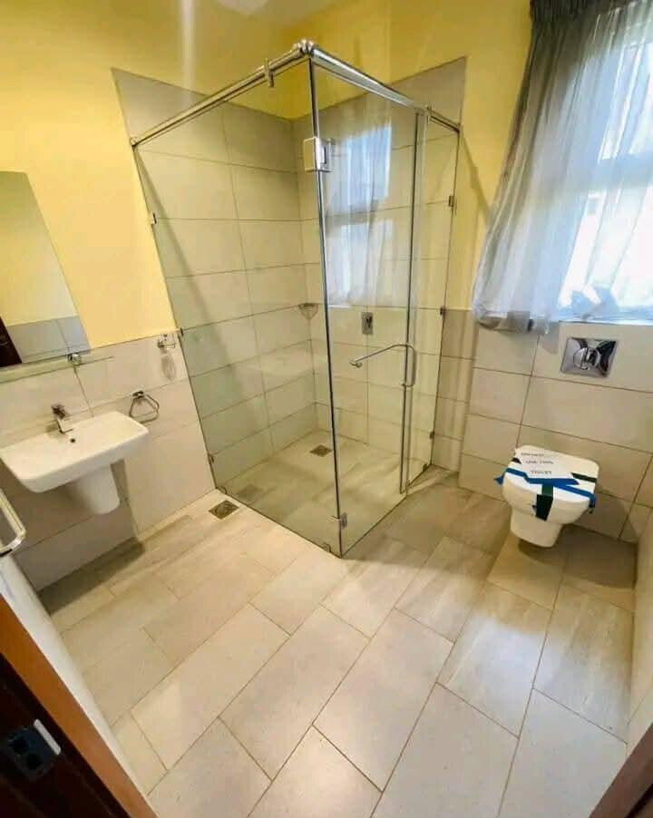 4BR All-Ensuite Townhouse with Private Garden & DSQ - Iguta Paradise, Ruiru