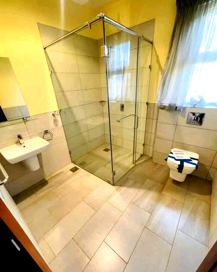 4BR All-Ensuite Townhouse with Private Garden & DSQ - Iguta Paradise, Ruiru