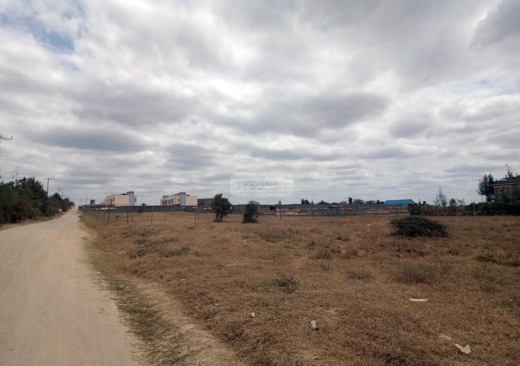50x100 Plot at KSh 2.3M
