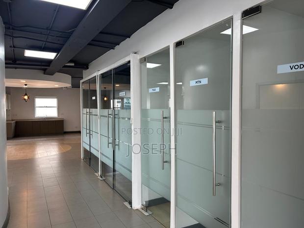 Office Space to Let in Westland's