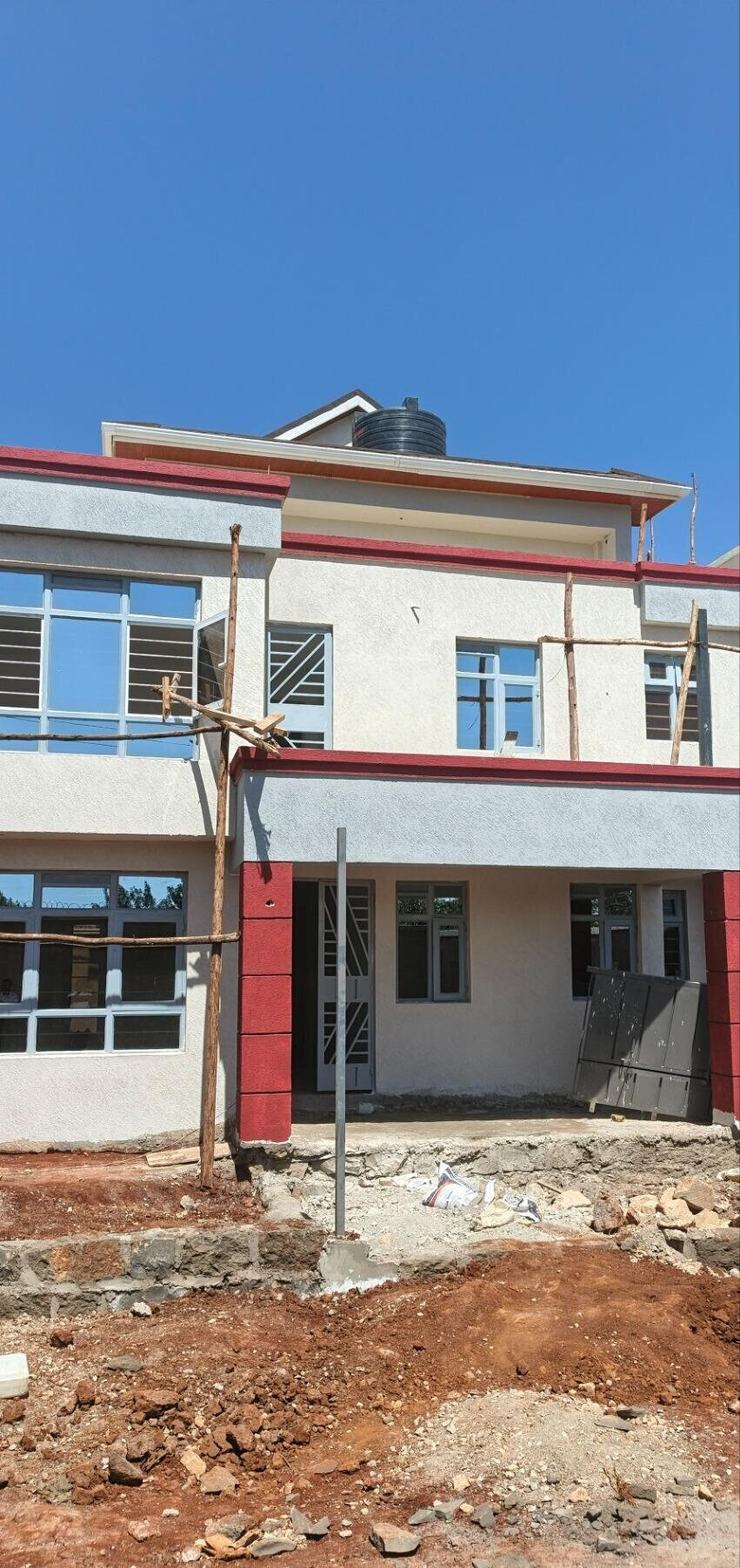 5BR All-Ensuite Townhouse with DSQ & Rooftop Terrace - Kamangu