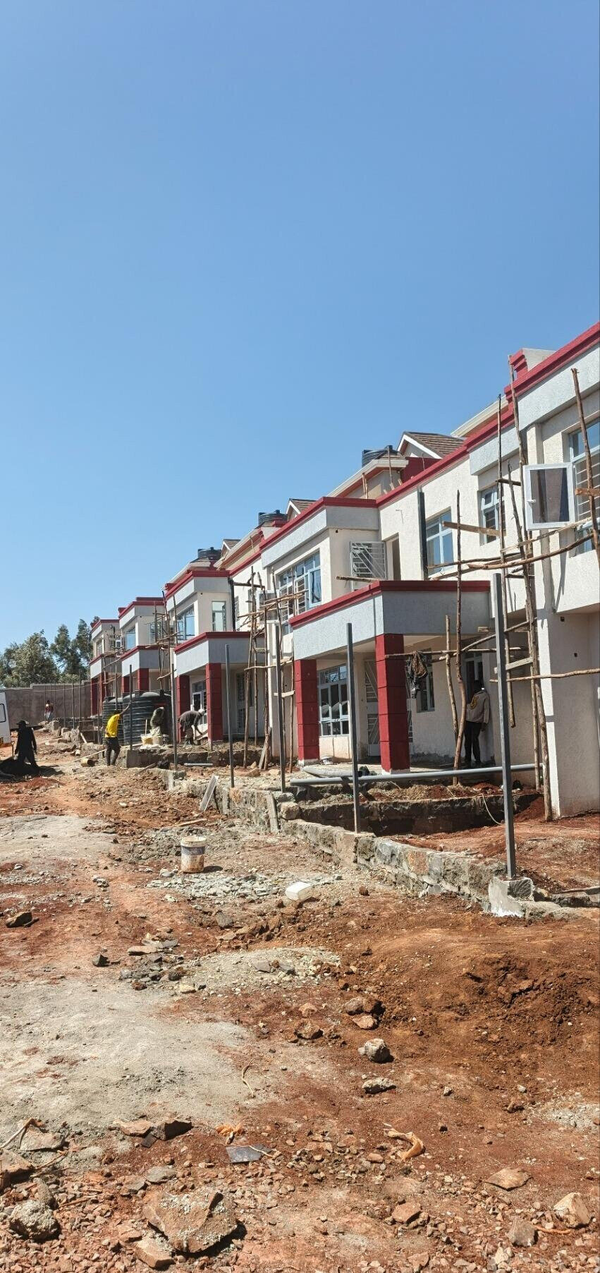 5BR All-Ensuite Townhouse with DSQ & Rooftop Terrace - Kamangu