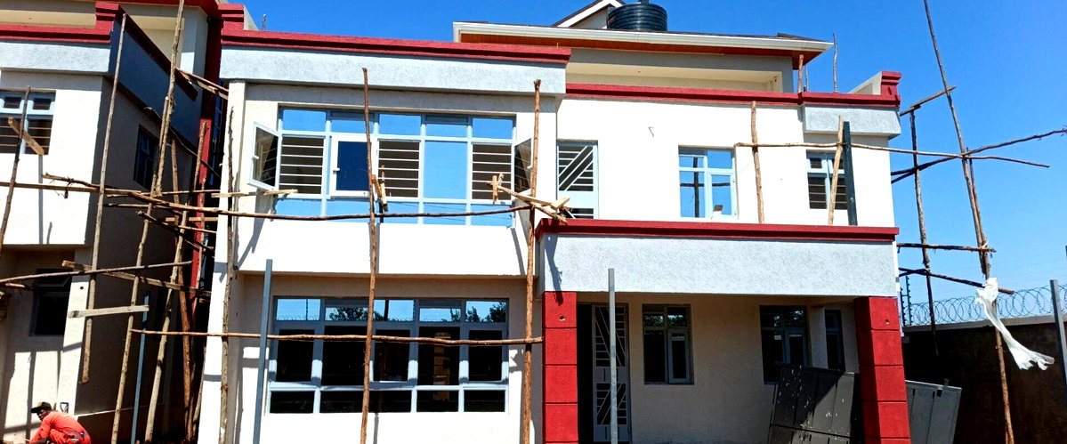 5BR All-Ensuite Townhouse with DSQ & Rooftop Terrace - Kamangu