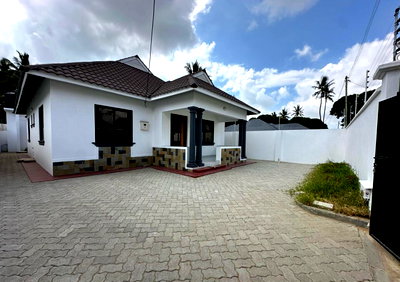 Newly Built 3BR Bungalow for Rent