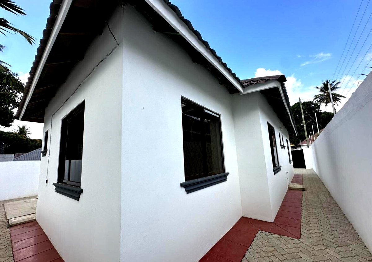 Newly Built 3BR Bungalow for Rent