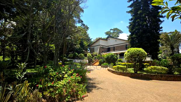 Karen Commercial Property 395,000/-