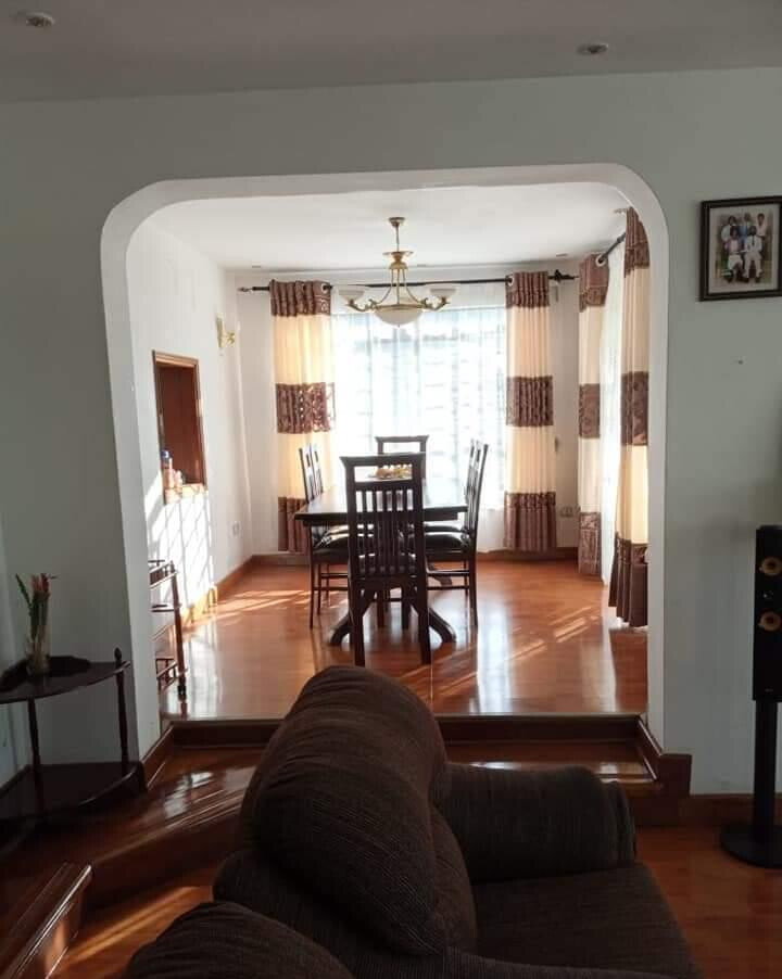 4-Ensuite Standalone Townhouse with All Ensuite Rooms – Karen