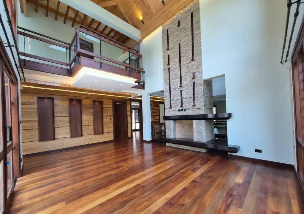 4BR Ambassadorial Residence with Guest Wing & Pool - Runda