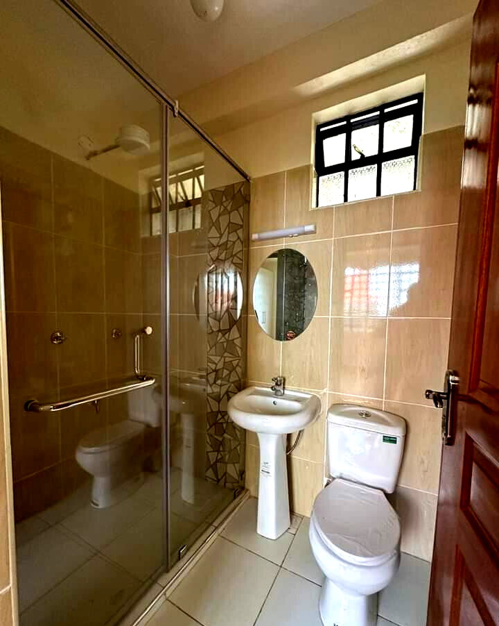 4BR All-Ensuite Villa with Fireplace & Private Gate - Ngong