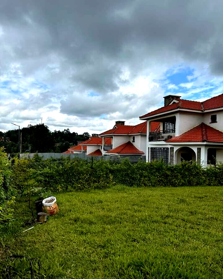 4BR All-Ensuite Villa with Fireplace & Private Gate - Ngong