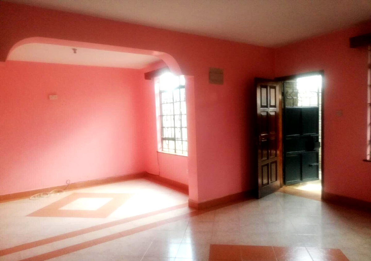 Remodeled 4BR Townhouse with DSQ & Underground Water Tank - South C