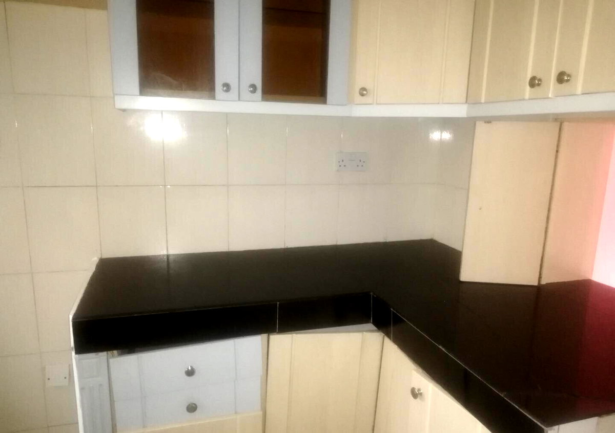 Remodeled 4BR Townhouse with DSQ & Underground Water Tank - South C