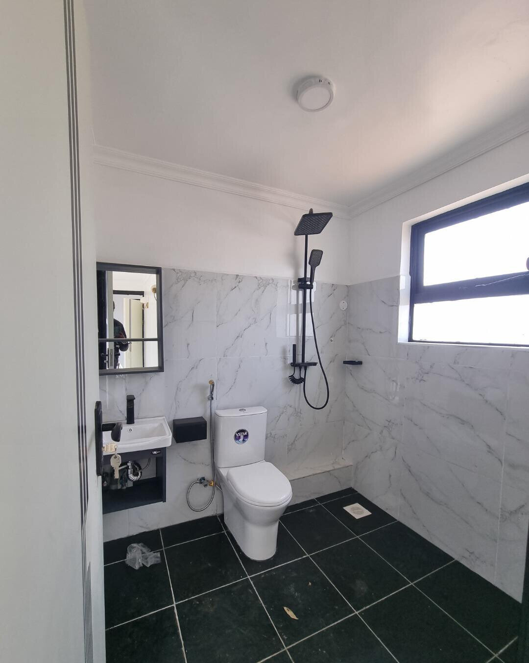 4BR Gated Townhouse with Gym & Borehole - Ruiru