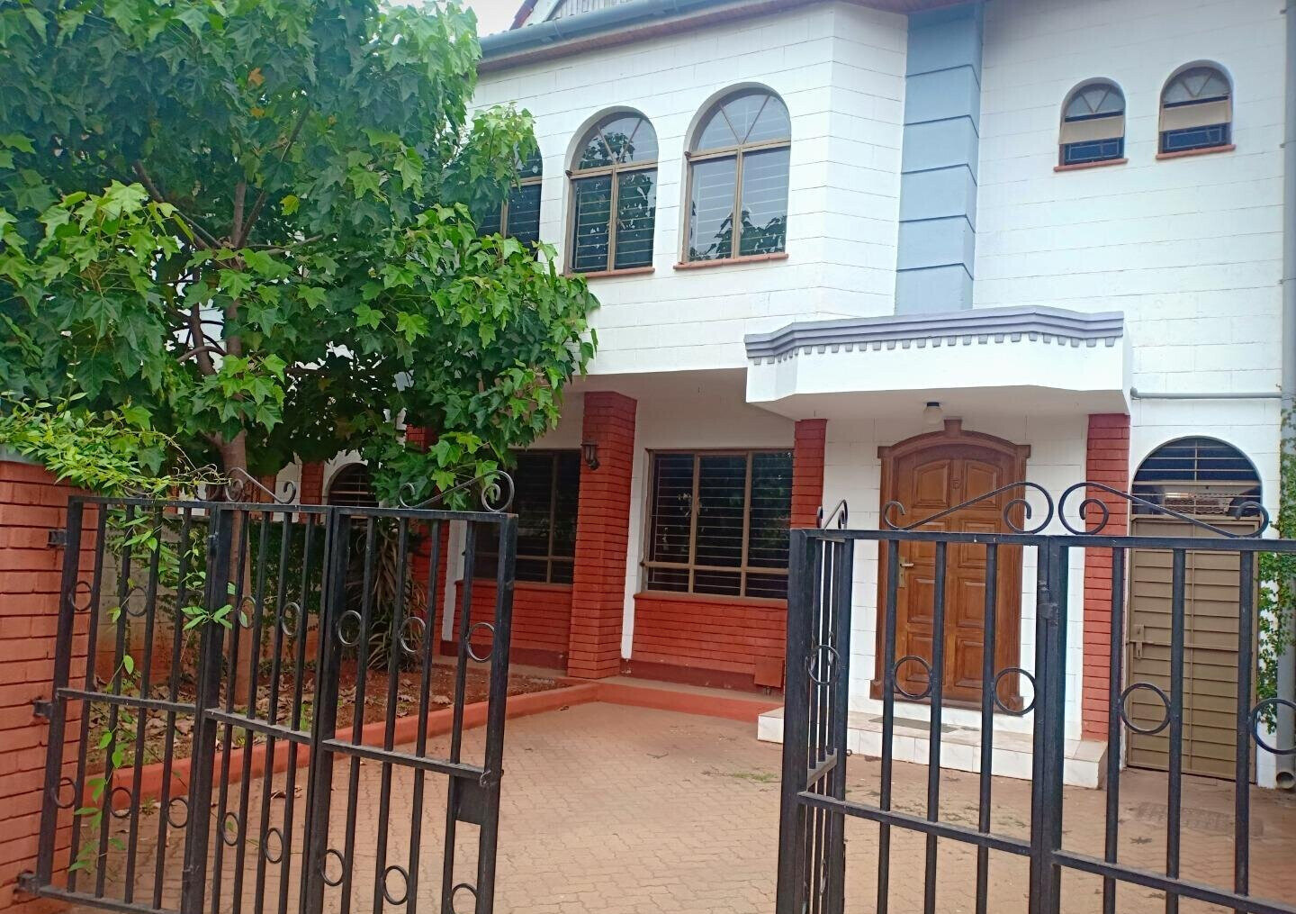 4-Ensuite Townhouse with Study & Servant Quarters - Westlands