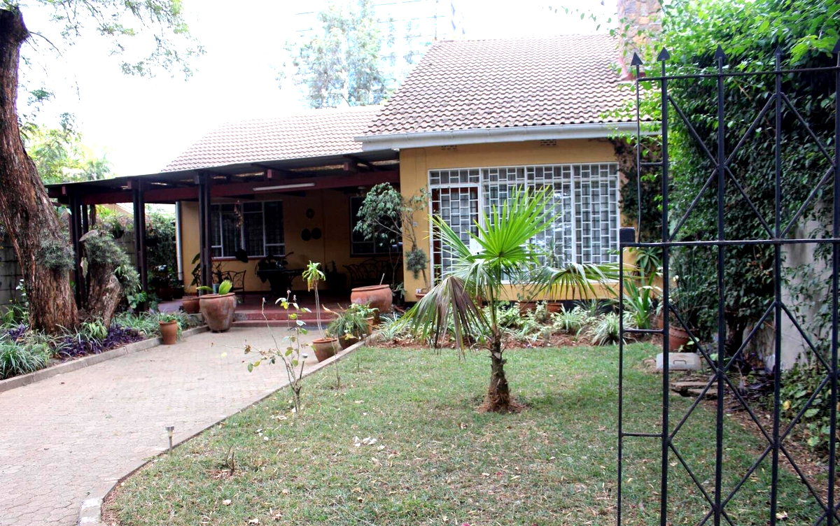 3BR Bungalow on Quarter Acre with Garden - Kilimani