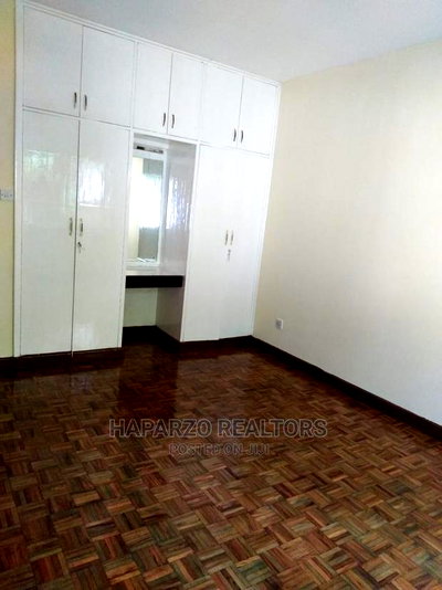 To Let: 3bedroom Commercial Apartment - Image 5