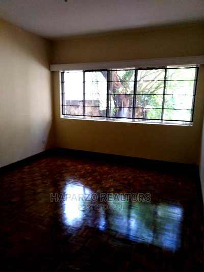 To Let: 3bedroom Commercial Apartment - Image 3