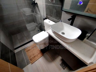 2bdrm Apartment in Gateway Mall Area for sale - Image 4