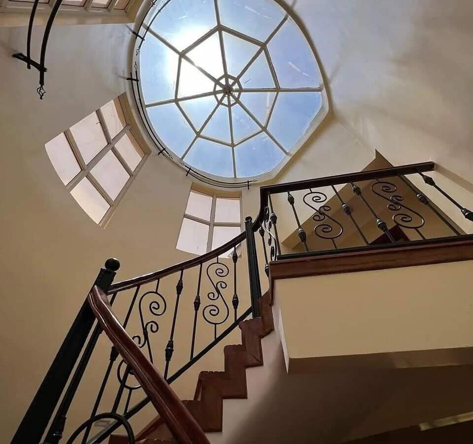 5-Ensuite Townhouse with Closed Kitchen & Spacious Sitting Area - Lavington