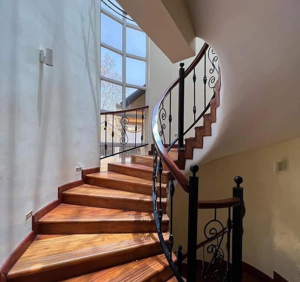 5-Ensuite Townhouse with Closed Kitchen & Spacious Sitting Area - Lavington