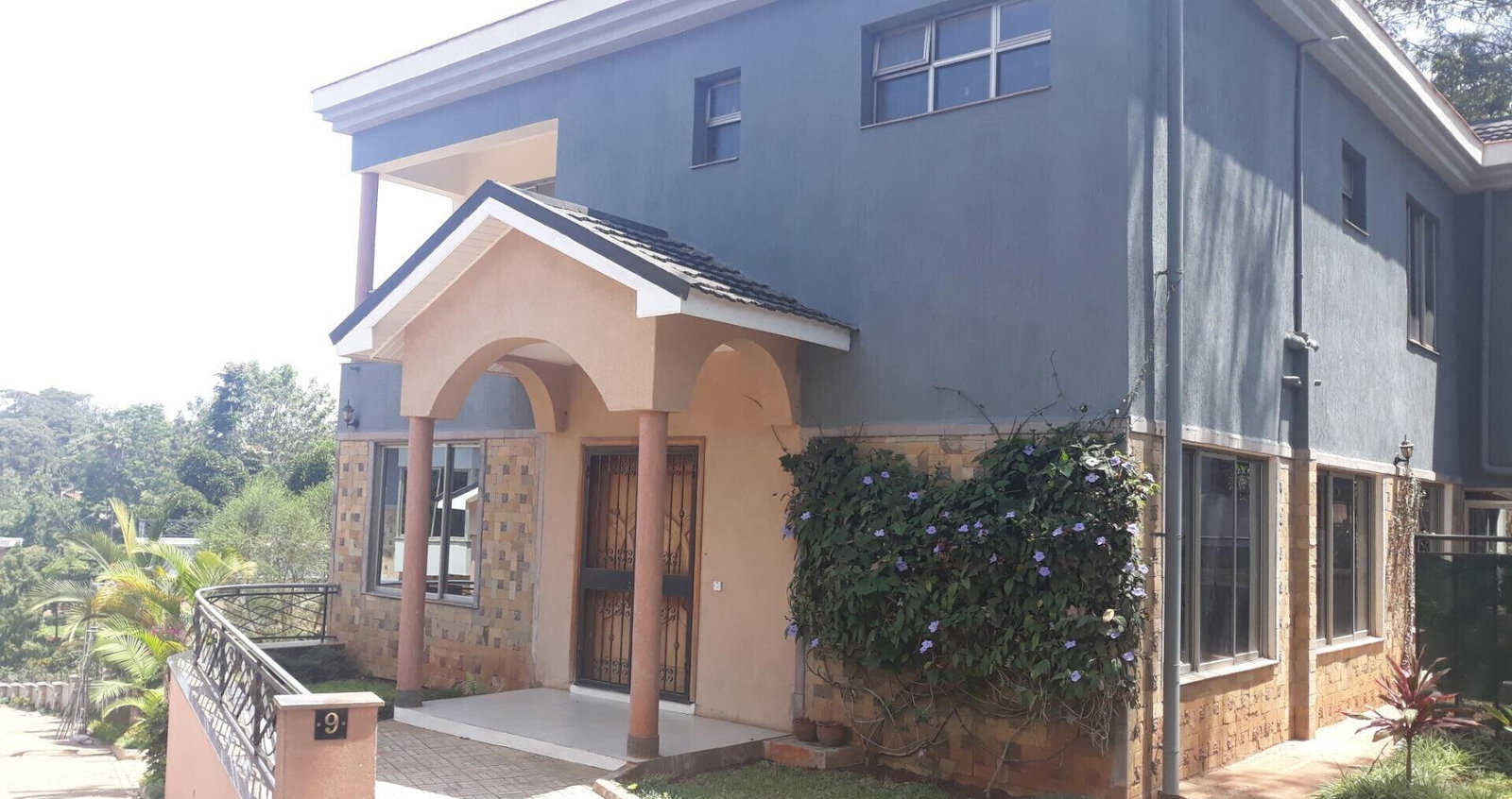 5 En-Suite Bedroom Townhouse with Pool & DSQ - Parklands