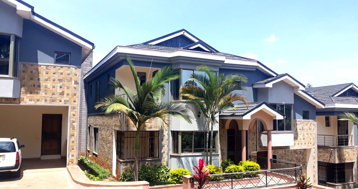 5 En-Suite Bedroom Townhouse with Pool & DSQ - Parklands