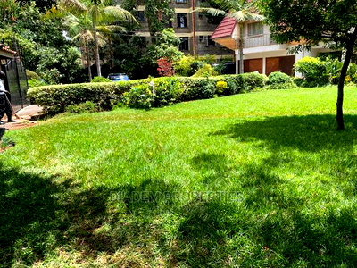 8bedroom Commercial Property to Let - Image 1