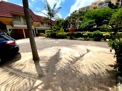 8bedroom Commercial Property to Let - Image 2