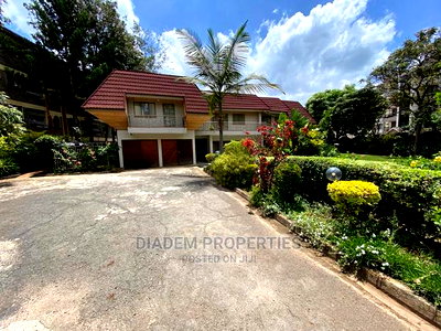 8bedroom Commercial Property to Let - Image 13