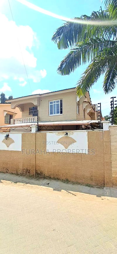 3bdrm Maisonette in Bombolulu for sale - Image 5