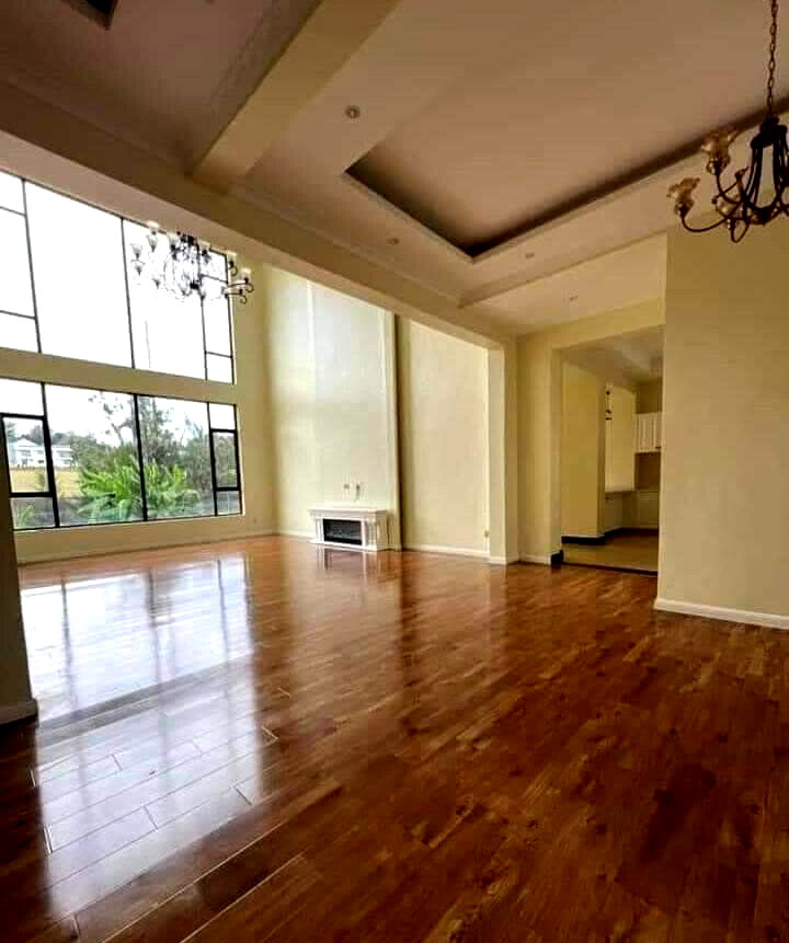 5-Ensuite Townhouse with Rooftop Terrace & Private Garden – Karen