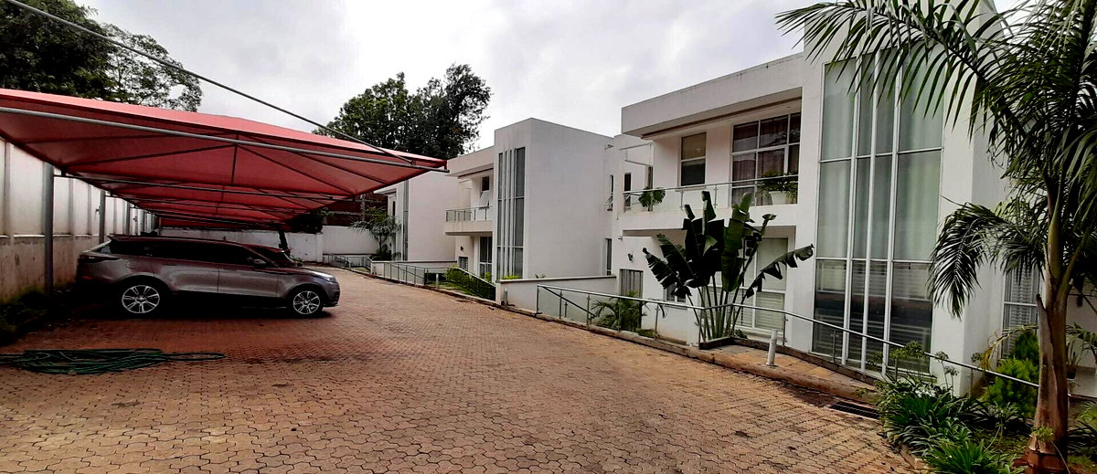 5-Ensuite Townhouse with Private Pool & UN Security Standards - Spring Valley