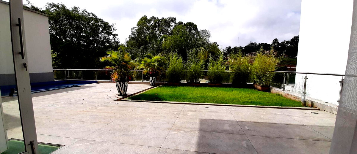5-Ensuite Townhouse with Private Pool & UN Security Standards - Spring Valley
