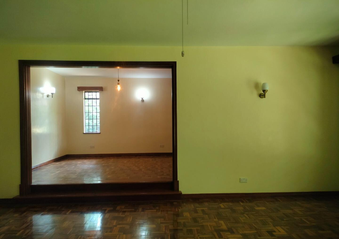 Pet Friendly 5BR Townhouse on Half Acre