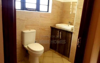 3bdrm Maisonette in Langata for sale - Image 13