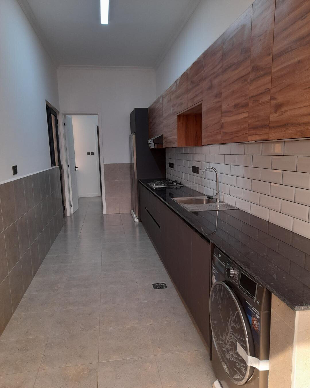4-Ensuite Townhouse with Rooftop Terrace & Solar - Lavington