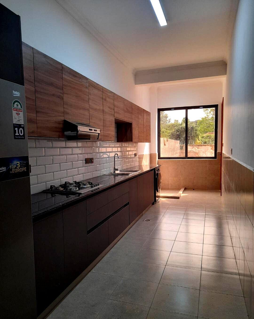 4-Ensuite Townhouse with Rooftop Terrace & Solar - Lavington