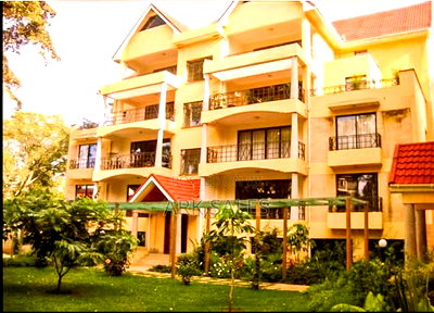 3bdrm Apartment in Malakal Court, Spring Valley for rent - Image 1