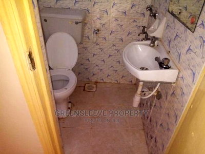 4bdrm Maisonette in Karen K C B for Rent - Image 11