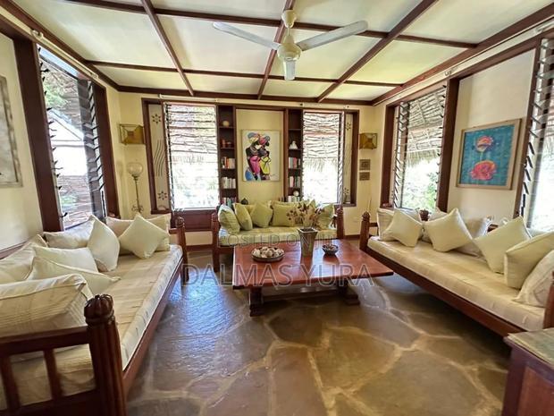 Furnished 3bdrm Villa in Malindi for sale