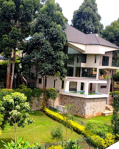 5BR Smart Villa with Cinema, Gym & Plunge Pool - Lower Kabete