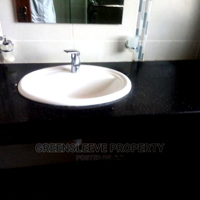 4bdrm Townhouse / Terrace in Hardy for rent - Image 7