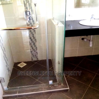 4bdrm Townhouse / Terrace in Hardy for rent - Image 10