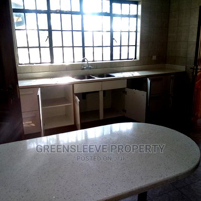 4bdrm Townhouse / Terrace in Hardy for rent - Image 20