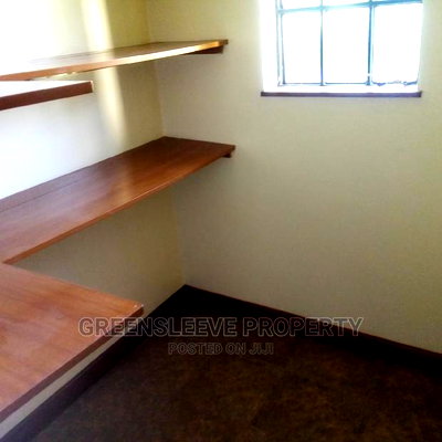 4bdrm Townhouse / Terrace in Hardy for rent - Image 16