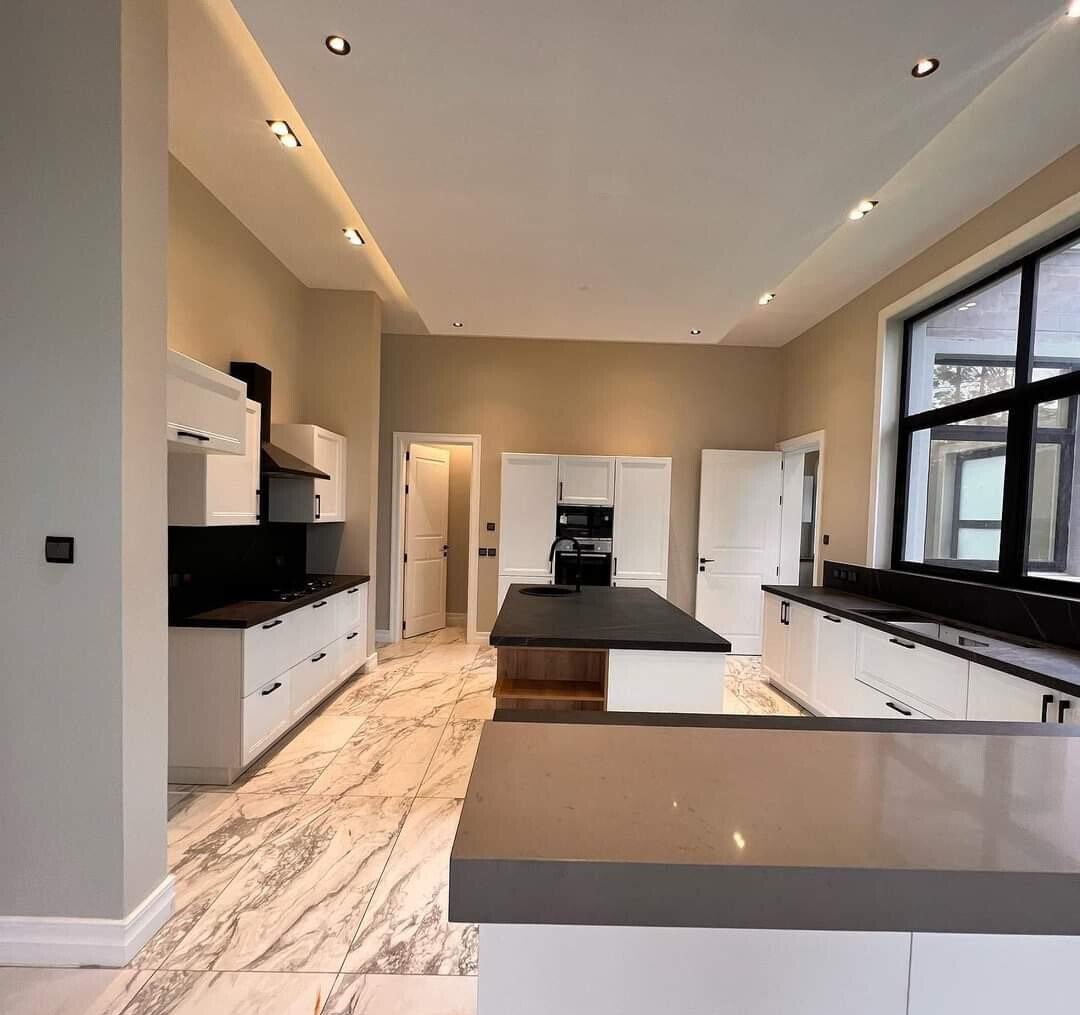 5-Ensuite Townhouse with Skylight Lobby & Rooftop Terrace - Loresho
