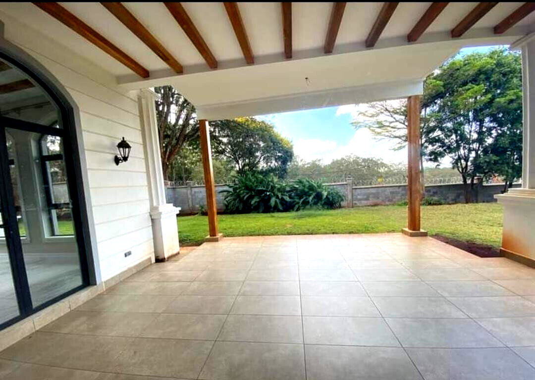 5-Ensuite Townhouse with Skylight Lobby & Rooftop Terrace - Loresho