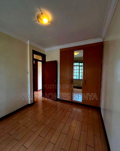 3bdrm Townhouse / Terrace in Lavington Green for rent - Image 7