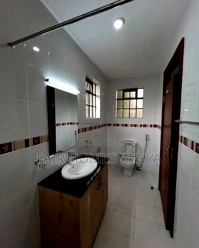 3bdrm Townhouse / Terrace in Lavington Green for rent - Image 11